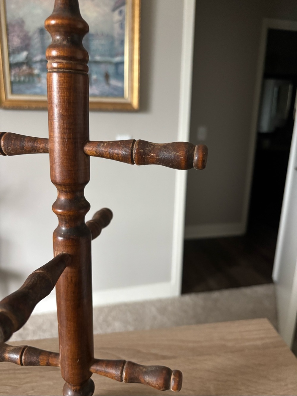 Vintage Wooden Mug Tree Stand - Brown - Picture 3 of 4